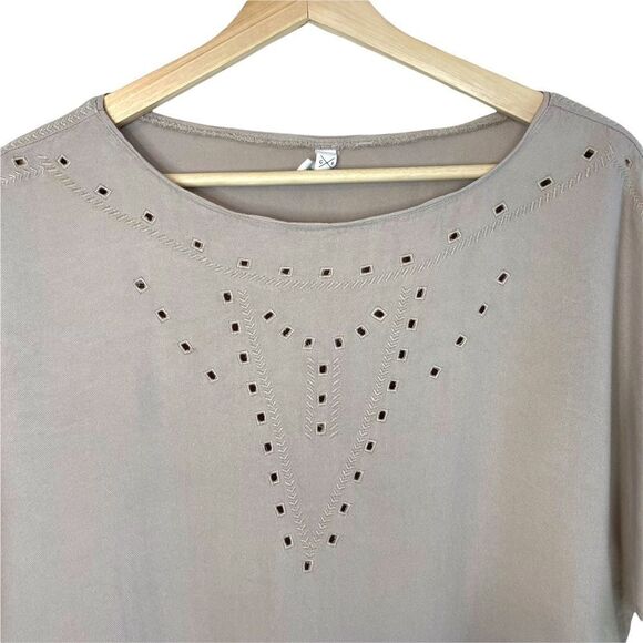 Gentle Fawn 100% Viscose Oversize Peplum Top - Picture 2 of 7